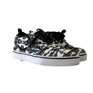 Heelys Camo Print Skate Shoes Youth Boys Girls Youth Size 5 Black White